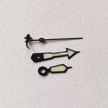 Load image into Gallery viewer, Watch hand shark Skeleton