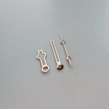 Load image into Gallery viewer, Watch hand Snowflake