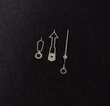 Load image into Gallery viewer, Watch Hand shark
